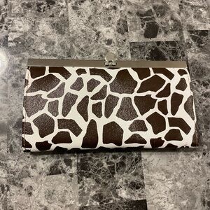 Giraffe Print Clutch Wallet